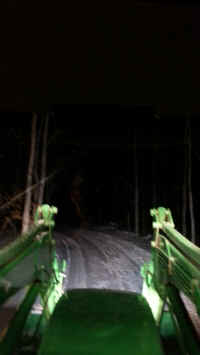 Houghton_Lake_Trail_01211308.jpg (249340 bytes)