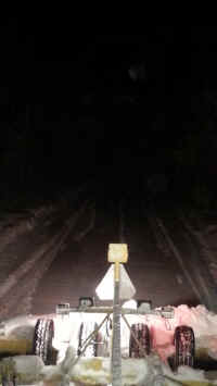 Houghton_Lake_Trail_01271401.jpg (197050 bytes)