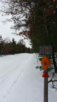 Houghton_Lake_Trail_01311401.jpg (478544 bytes)