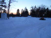 American_Oak-Resort_Trail_Feb192015_13.JPG (477575 bytes)