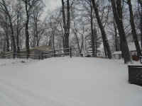 snow 12-6-1.JPG (468615 bytes)
